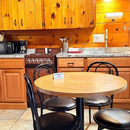 צ'לאן Apple Inn Motel מראה חיצוני תמונה