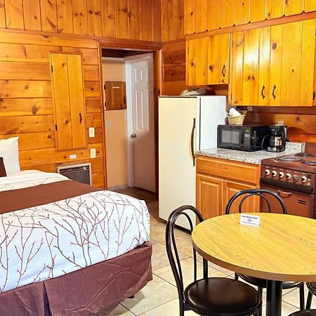 צ'לאן Apple Inn Motel מראה חיצוני תמונה