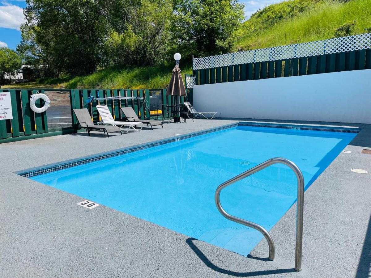 צ'לאן Apple Inn Motel מראה חיצוני תמונה