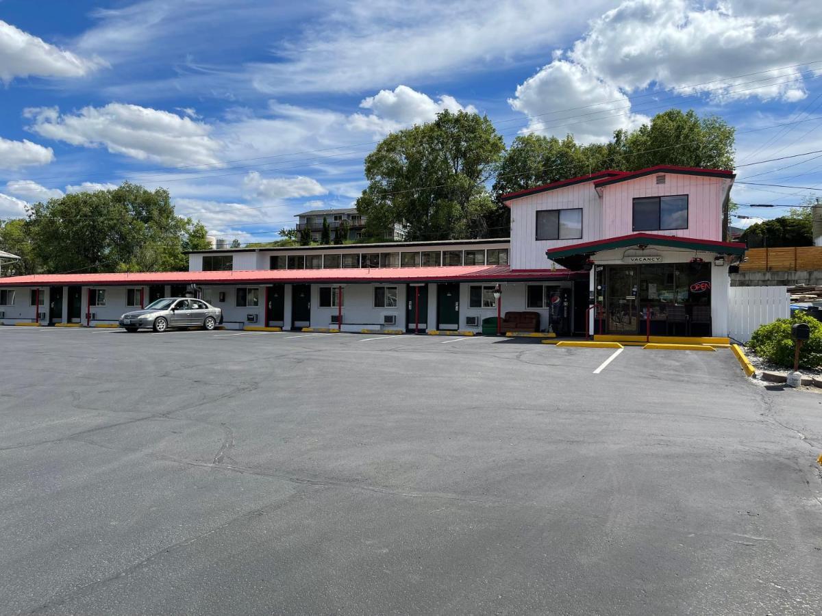 צ'לאן Apple Inn Motel מראה חיצוני תמונה